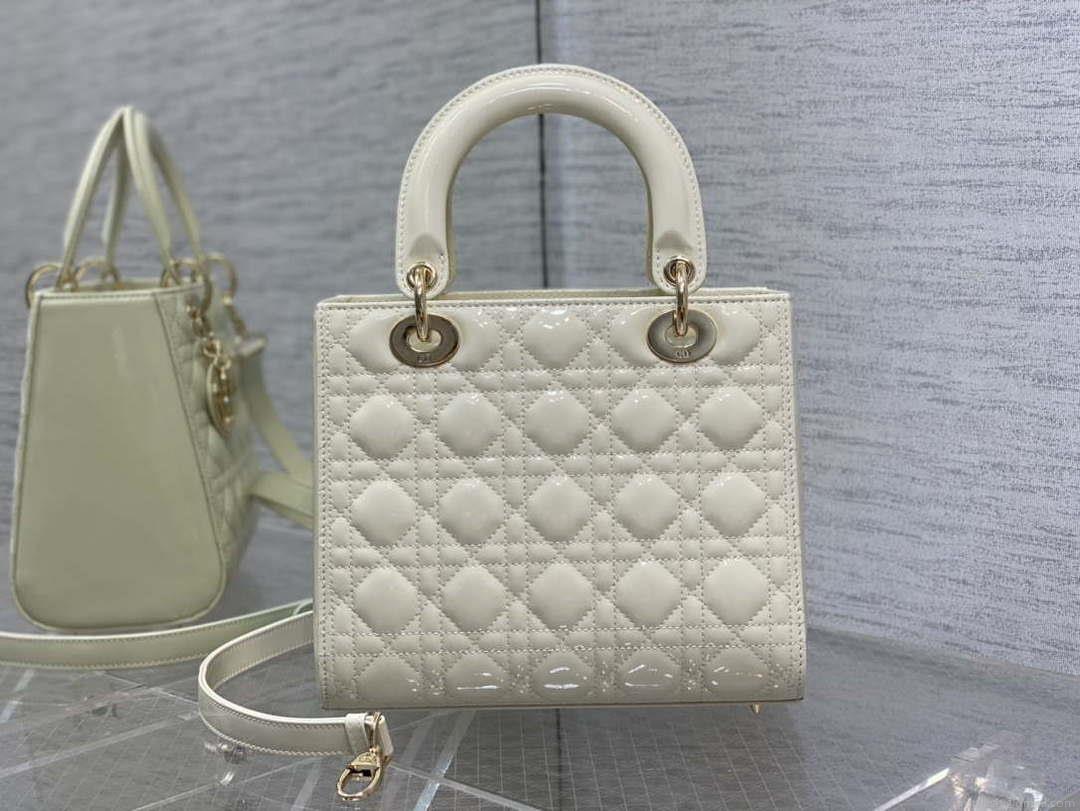 Dior M0565 Medium Lady Dior Patent Cannage Calfskin Bag White Enamel Hardware