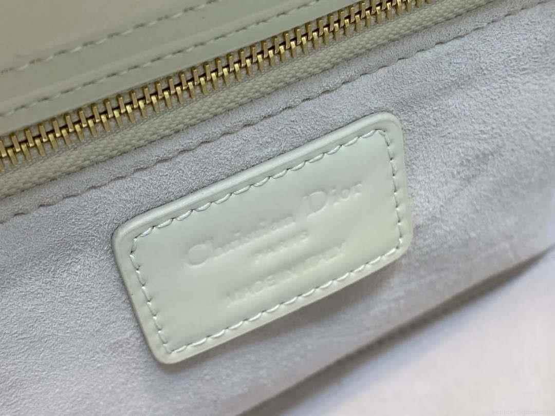 Dior M0565 Medium Lady Dior Patent Cannage Calfskin Bag White Enamel Hardware