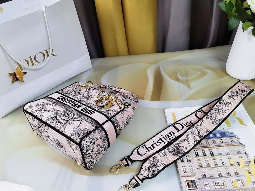 Dior M0565 Medium Lady D-Lite Multicolor Florilegio Embroidery M1032