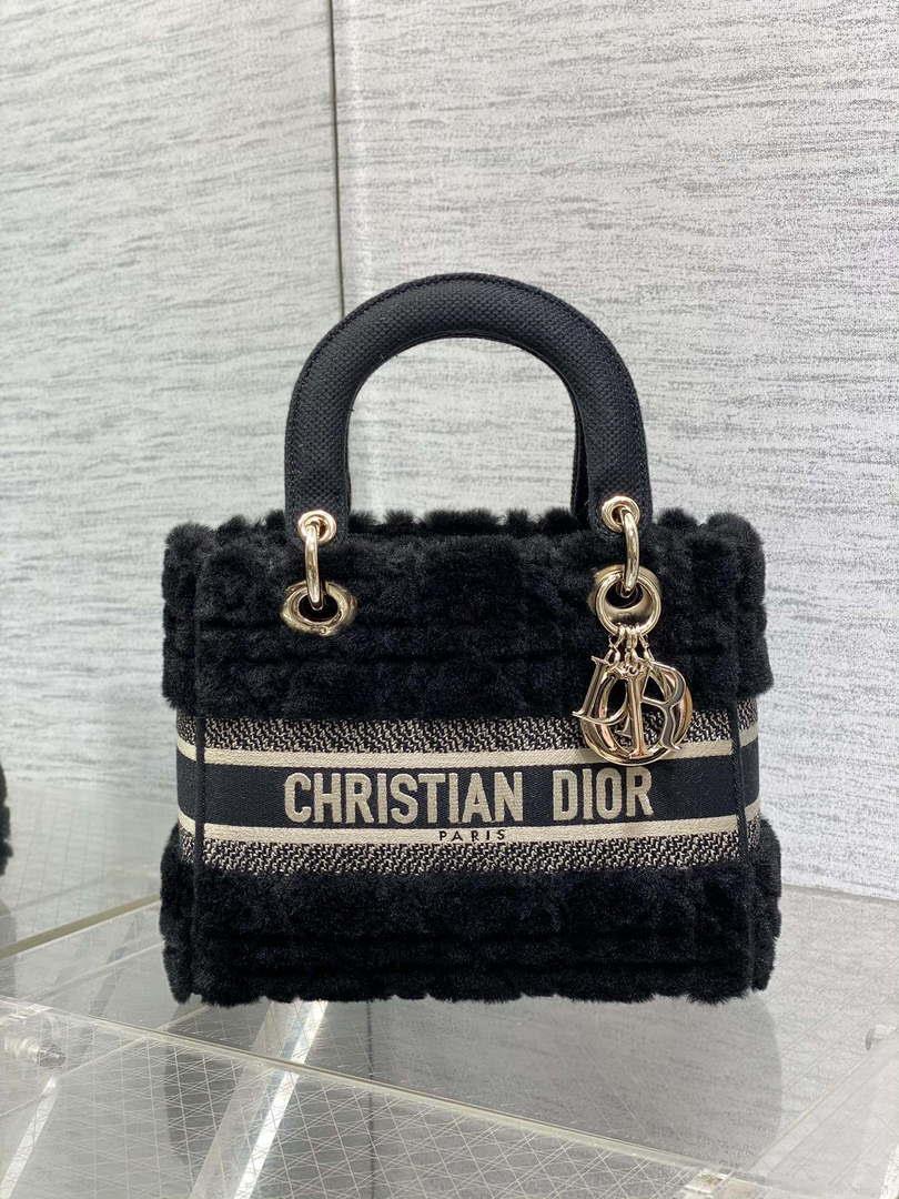 Dior M0565 Medium Lady D-Lite Wool Black M1037