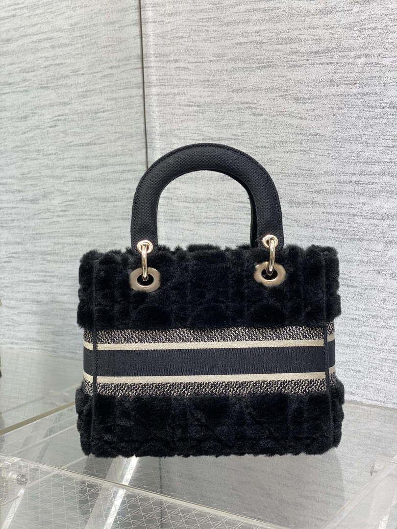 Dior M0565 Medium Lady D-Lite Wool Black M1037