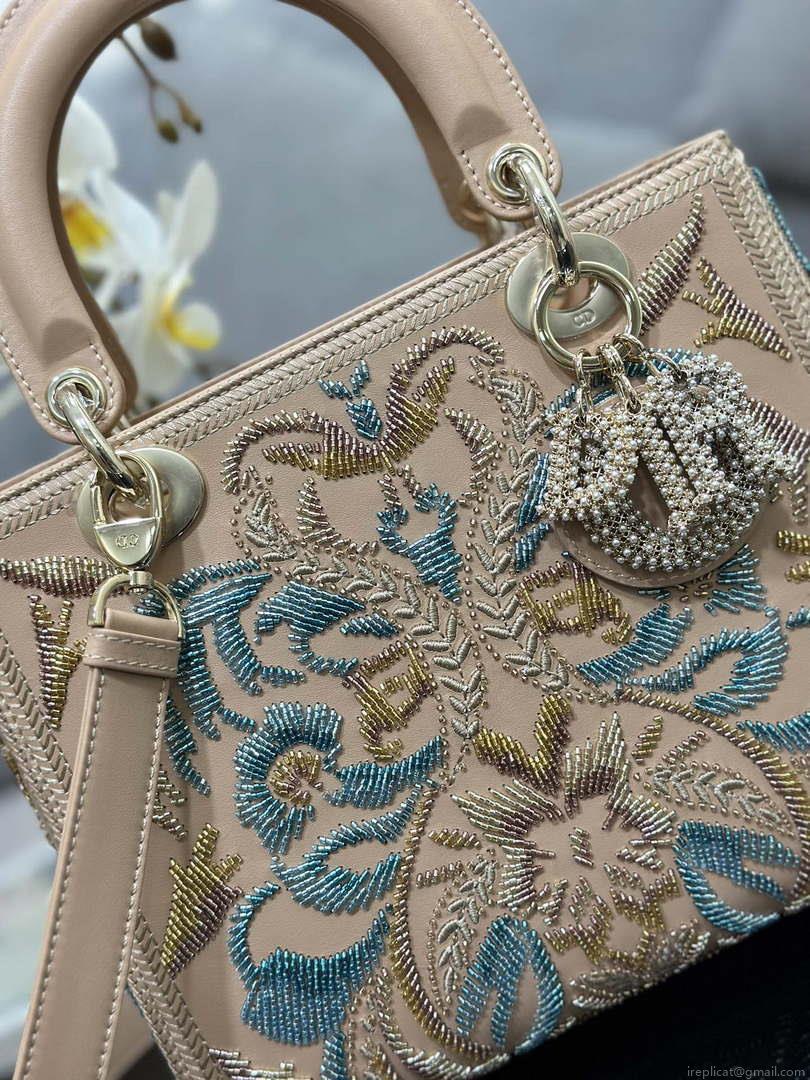 Dior M0565 Medium Lady D-Lite Bag Embroidery floral beads M1062