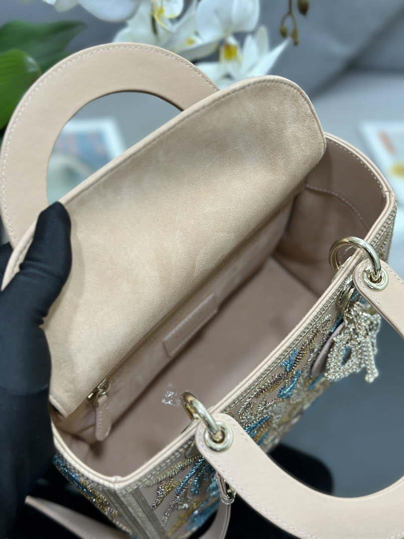 Dior M0565 Medium Lady D-Lite Bag Embroidery floral beads M1062