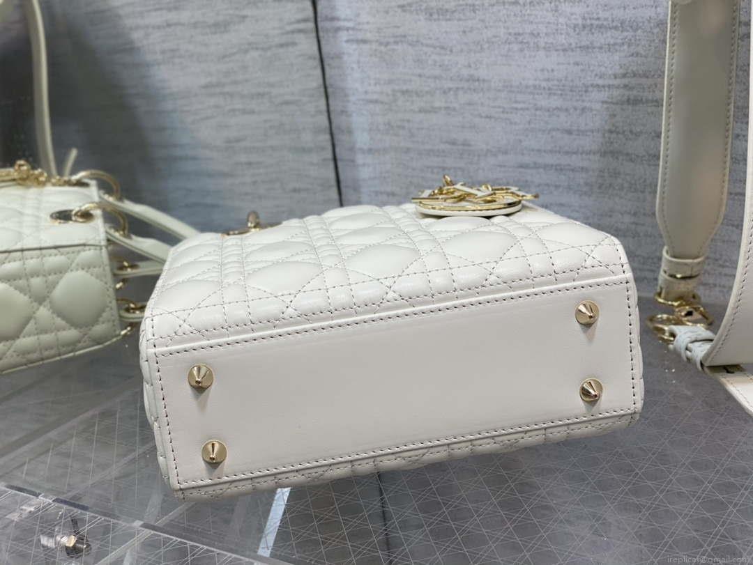Dior M0531 Small Lady Dior Bag White Cannage with enamel buckle