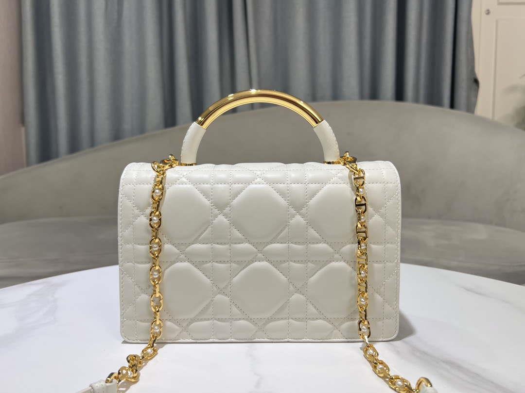 Dior M4402 Medium Dior Ange Bag White Macrocannage Calfskin