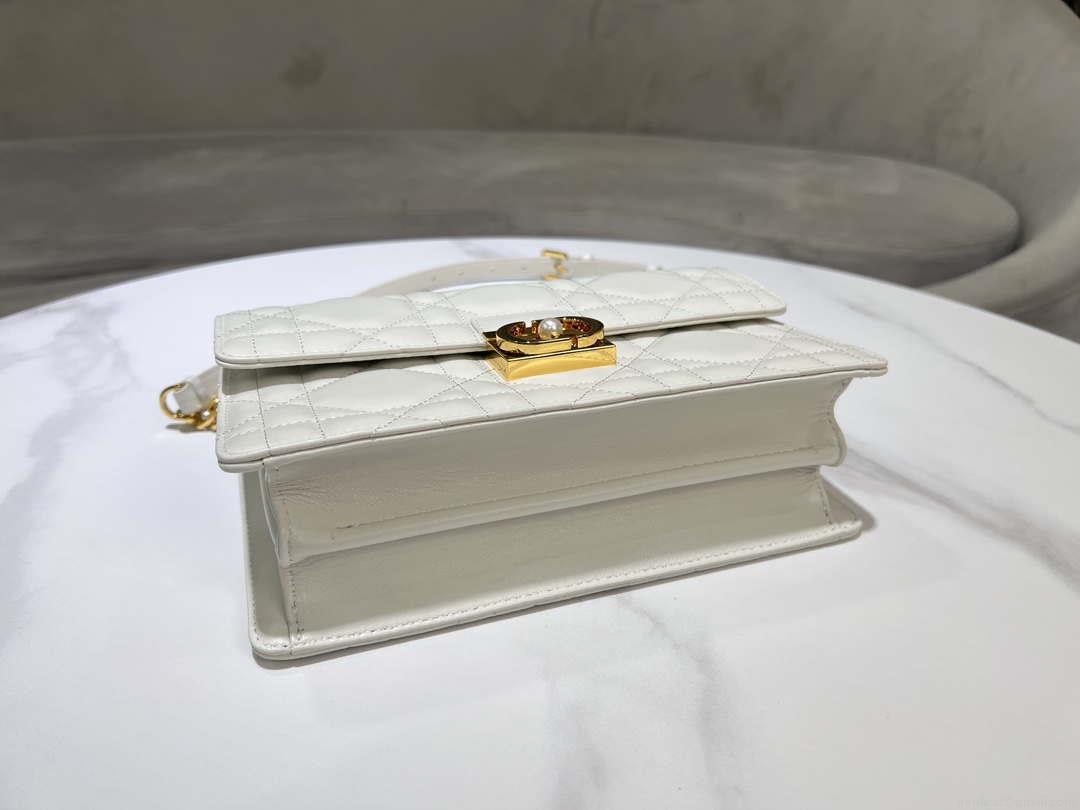Dior M4402 Medium Dior Ange Bag White Macrocannage Calfskin