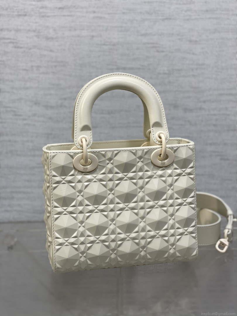 Dior M0538 Small Lady Dior Bag Matte White Cannage Calfskin with Diamond Motif