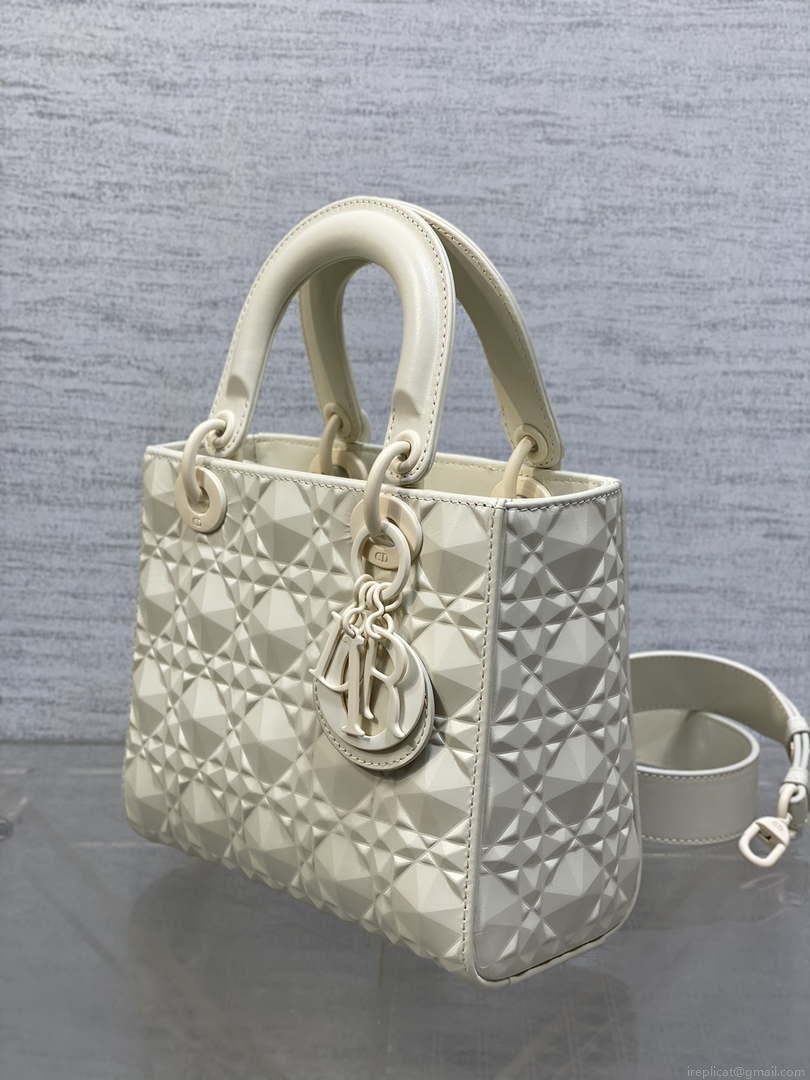 Dior M0538 Small Lady Dior Bag Matte White Cannage Calfskin with Diamond Motif
