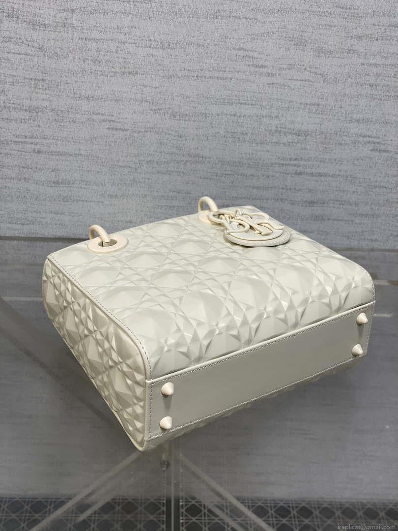 Dior M0538 Small Lady Dior Bag Matte White Cannage Calfskin with Diamond Motif