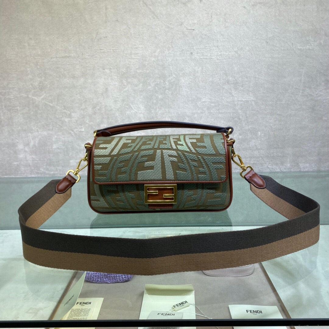 Fendi Baguette Bag 0191M Shoulder Bag 8BR600 Green