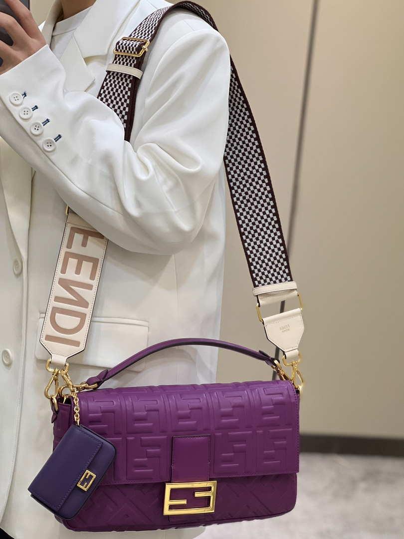Fendi 8BR771 Baguette Purple leather bag
