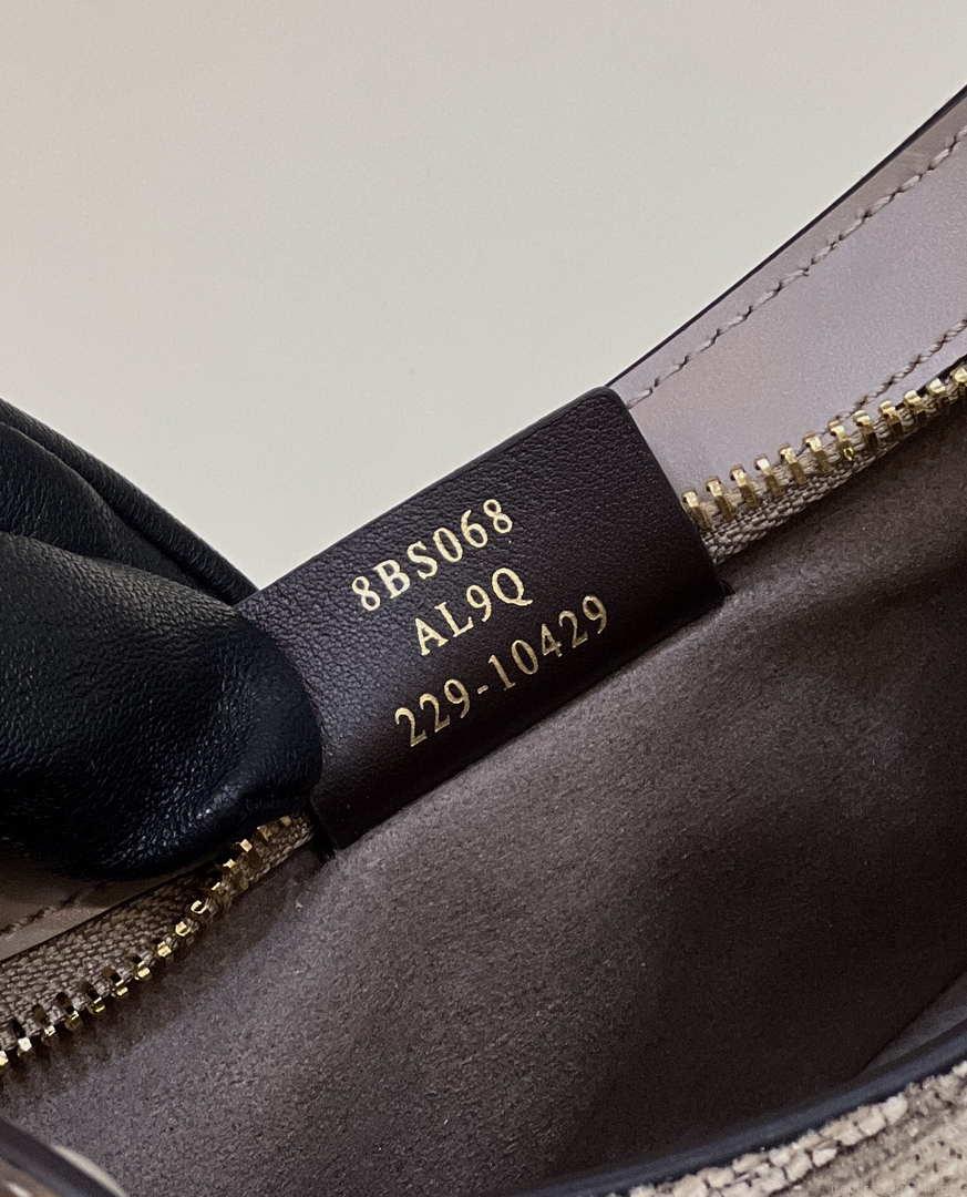 Fendi 8BS068 O’Lock Swing Gray and fox fur pouch 8573