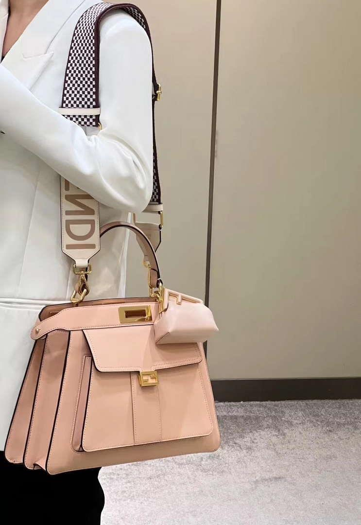 Fendi 8BN321 Peekaboo Iseeu Medium Pink Leather Bag 8596L