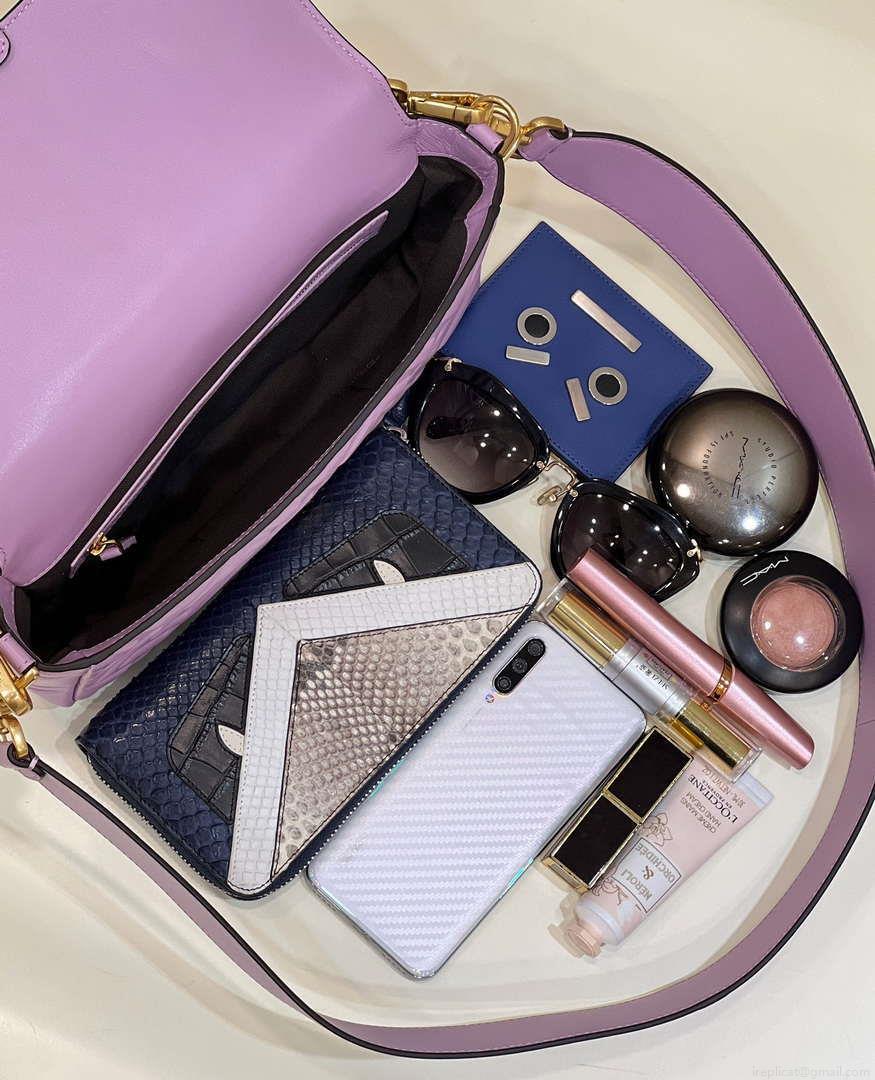 Fendi 8BR600 Baguette Medium leather 0135M bag Purple