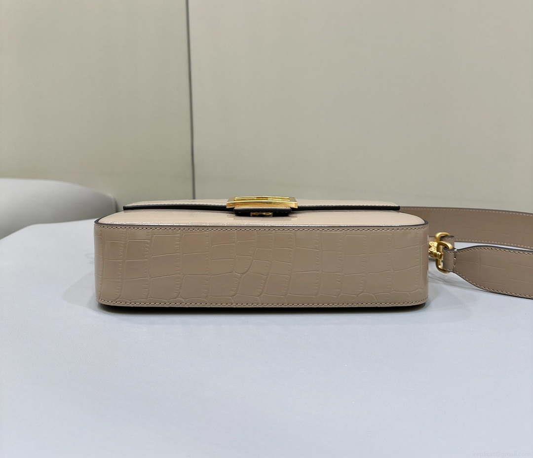 Fendi 8BR600 Baguette Medium Crocodile leather 8628 bag Apricot