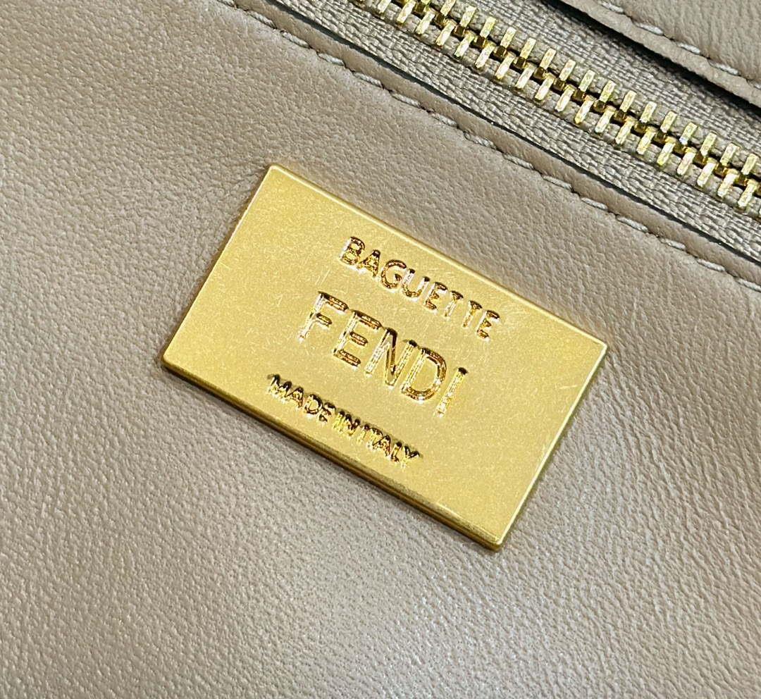 Fendi 8BR600 Baguette Medium Crocodile leather 8628 bag Apricot