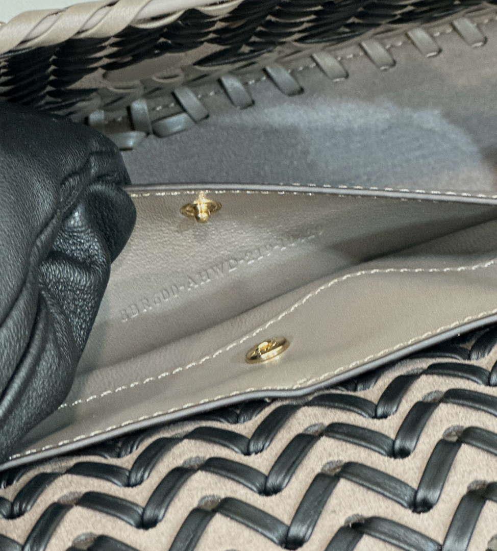 Fendi 8BR600 Baguette Gray and Black interlaced leather and raffia bag 8630