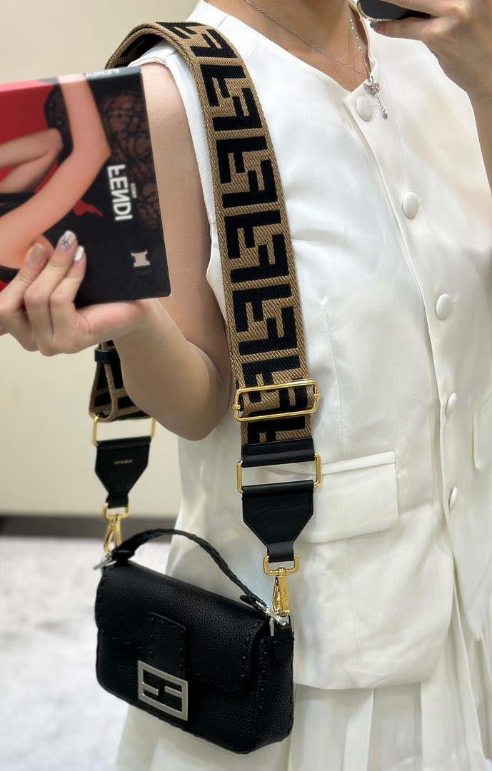 Fendi 8BS017 Baguette Mini Black Selleria bag with 309 hand-sewn Tpstitches 8610S