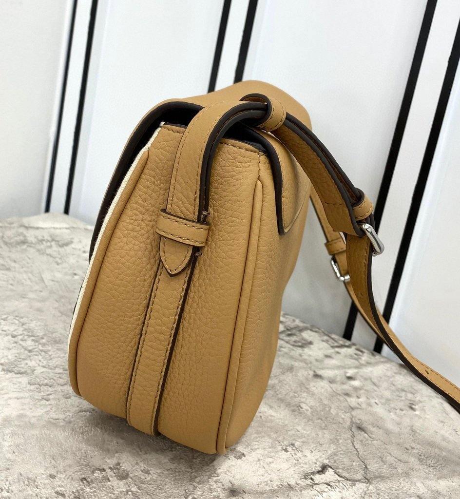 Fendi 655 Fendi Moonlight Shoulder Saddle Leather Bag Brown