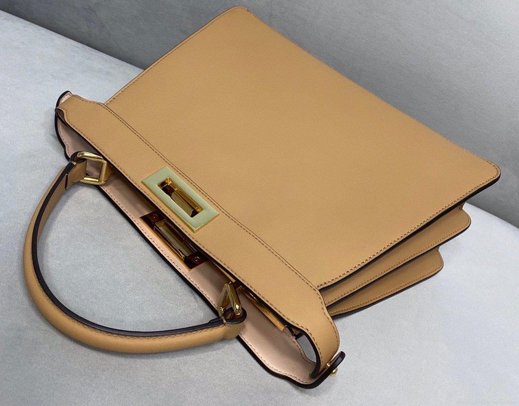 Fendi 70193 Peekaboo ISEEU MEDIUM Apricot Leather Bag