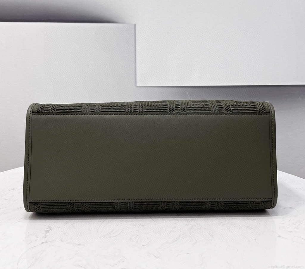 Fendi 8BH386 Sunshine Medium Fendi Tote Bag 8258 Green