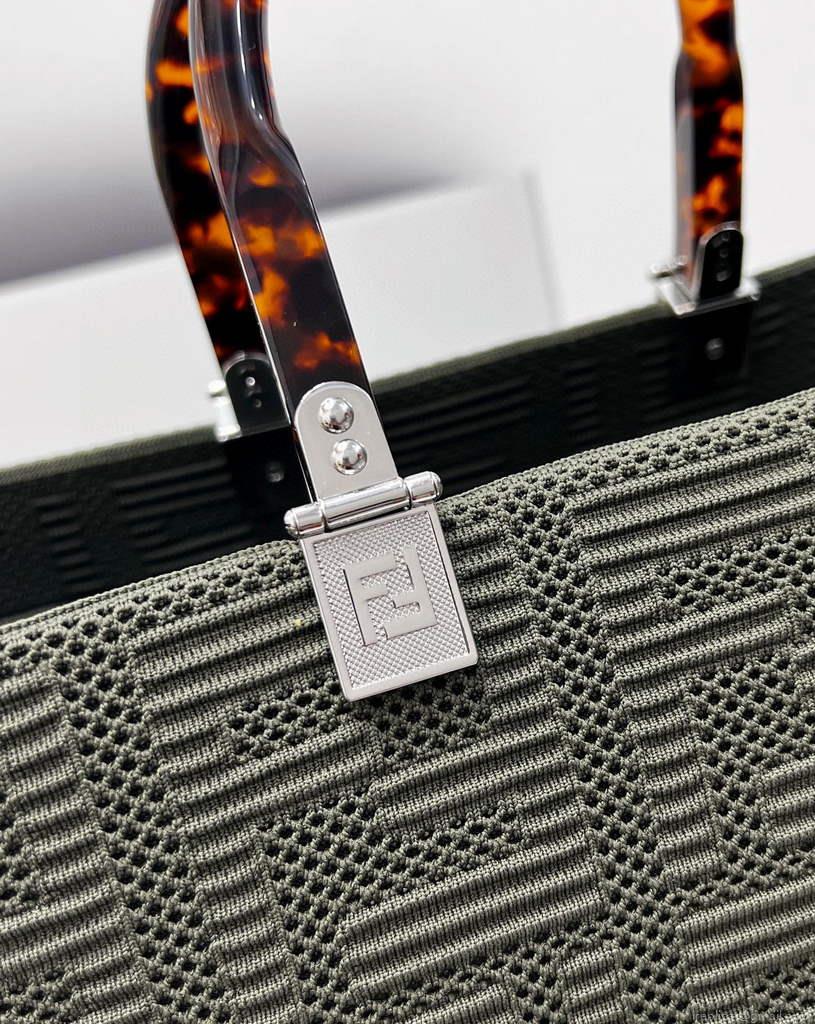 Fendi 8BH386 Sunshine Medium Fendi Tote Bag 8258 Green