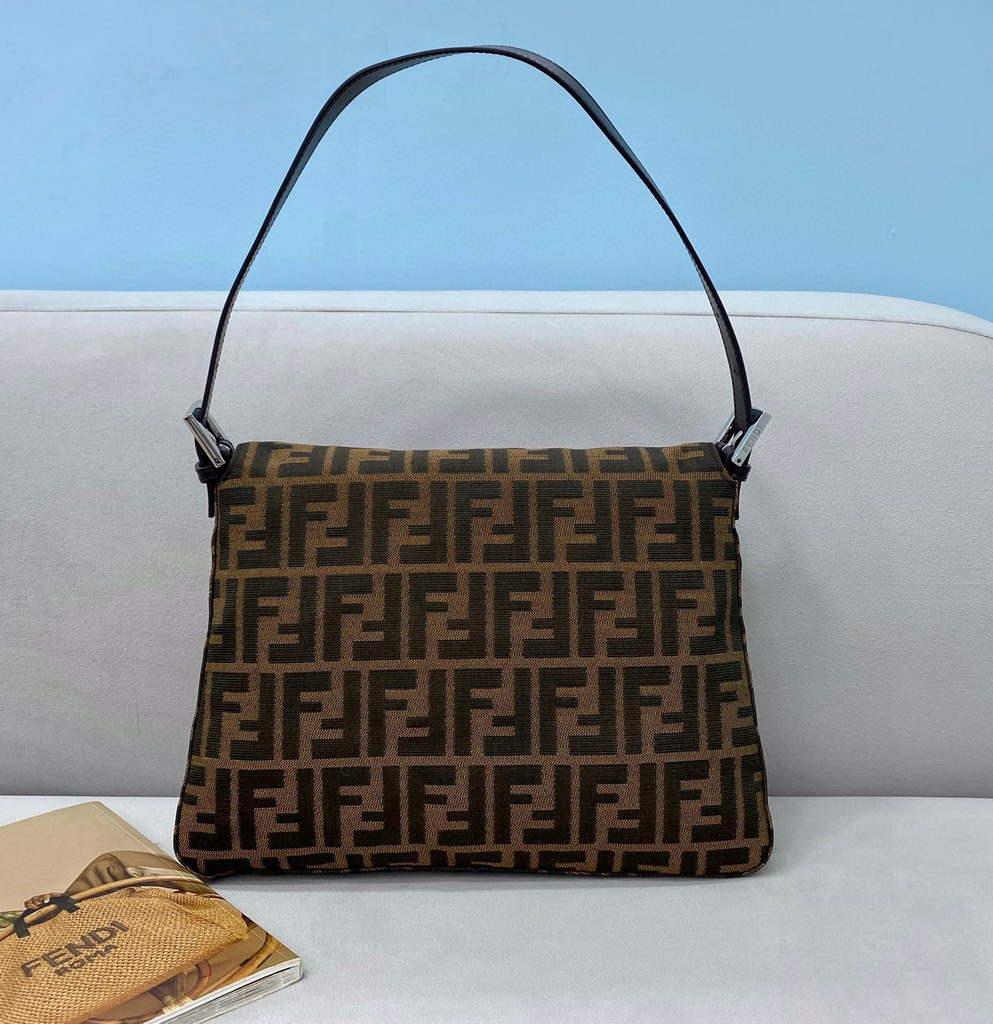 Fendi Bag 0121 Shoulder bag brown