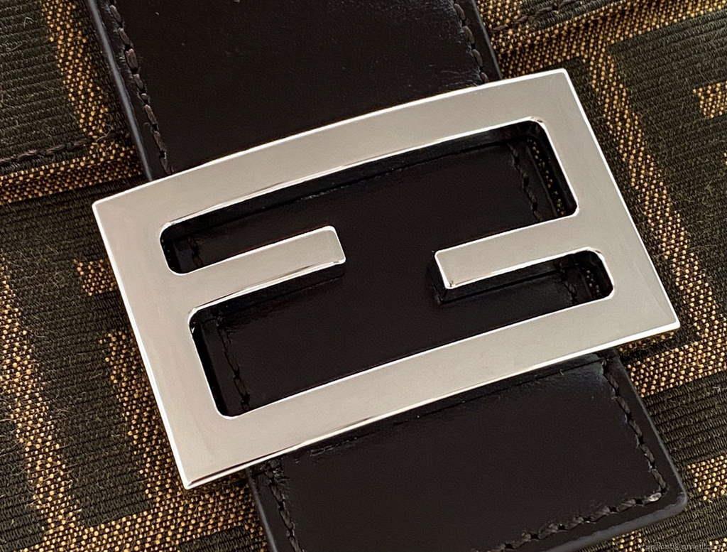 Fendi Bag 0121 Shoulder bag brown