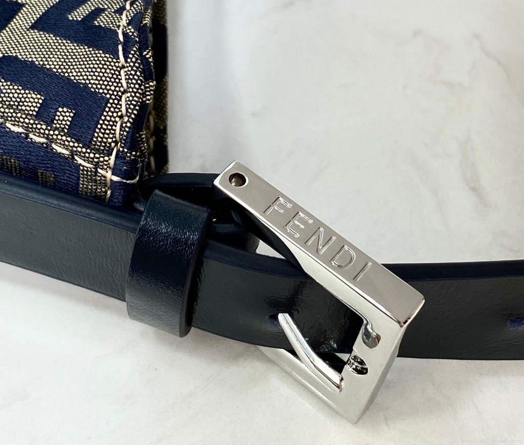 Fendi Bag 8320 Shoulder bag Blue