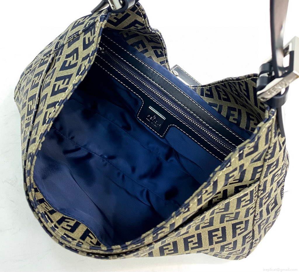 Fendi Bag 8320 Shoulder bag Blue