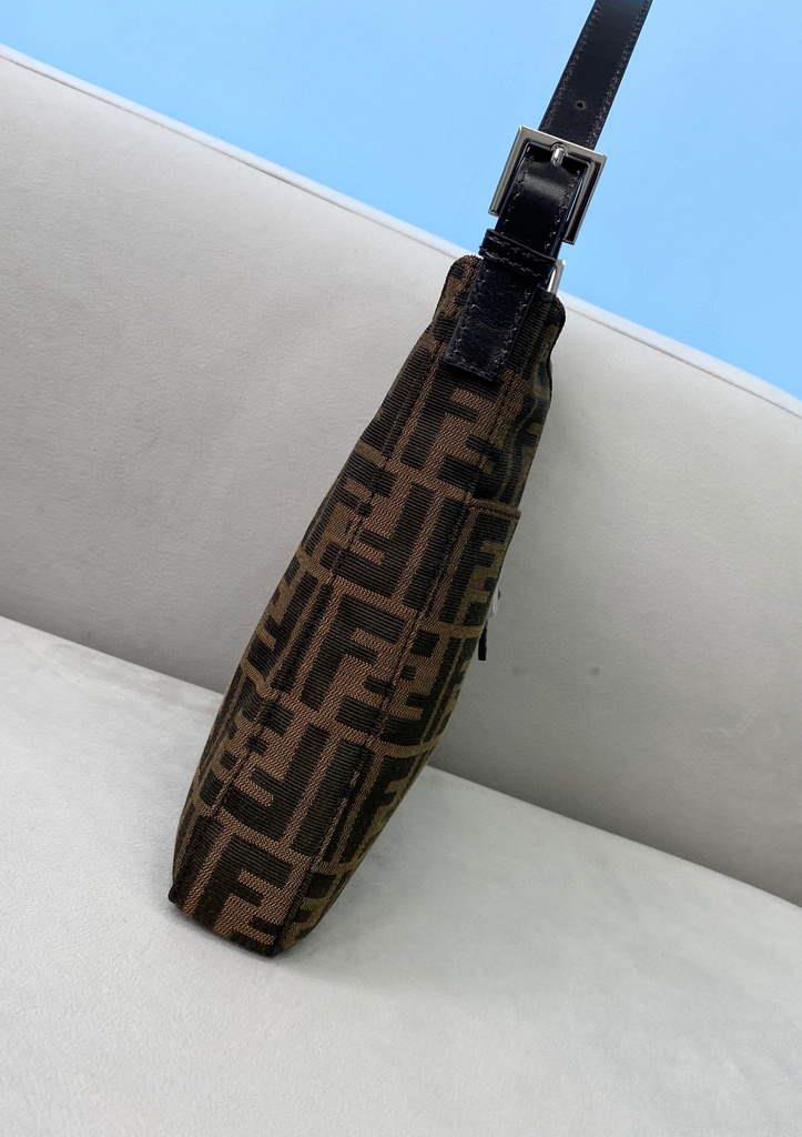Fendi Bag 8320 Shoulder bag Brown
