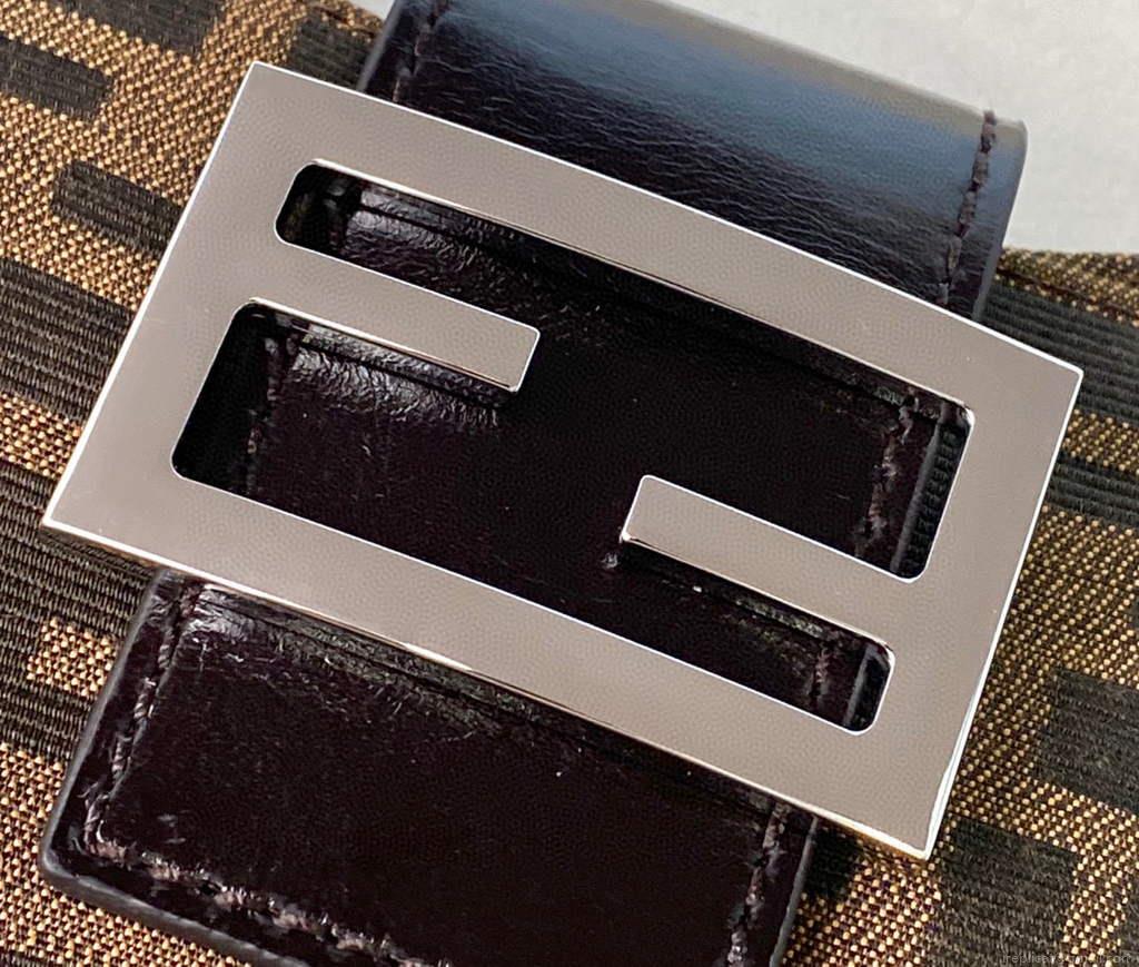 Fendi Bag 8320 Shoulder bag Brown