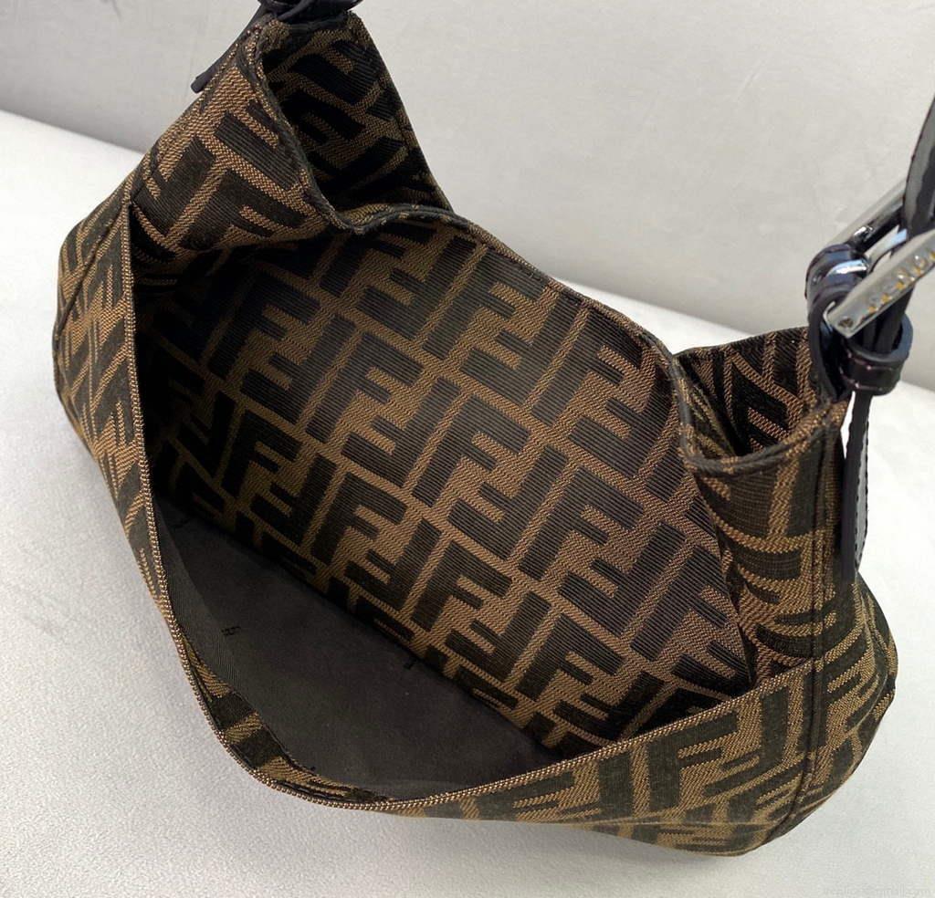 Fendi Bag 8320 Shoulder bag Brown