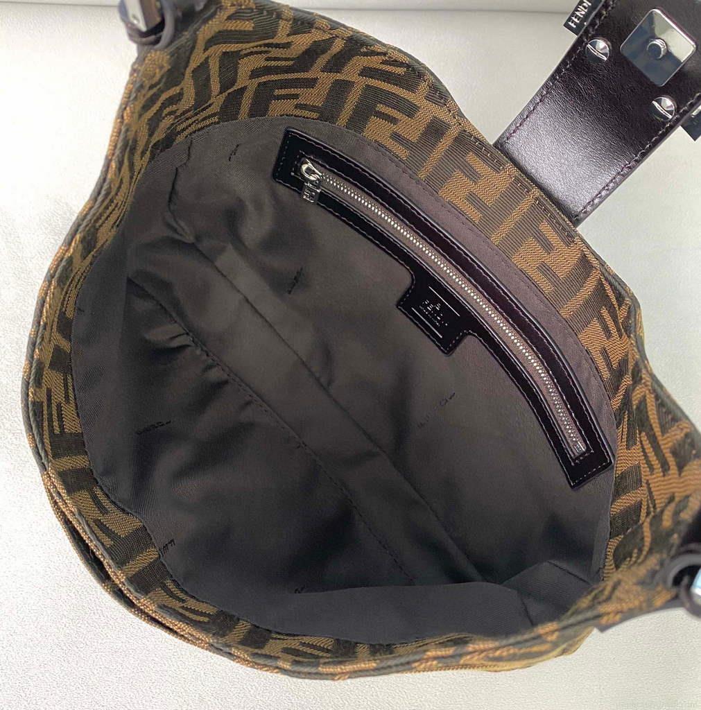 Fendi Bag 8320 Shoulder bag Brown