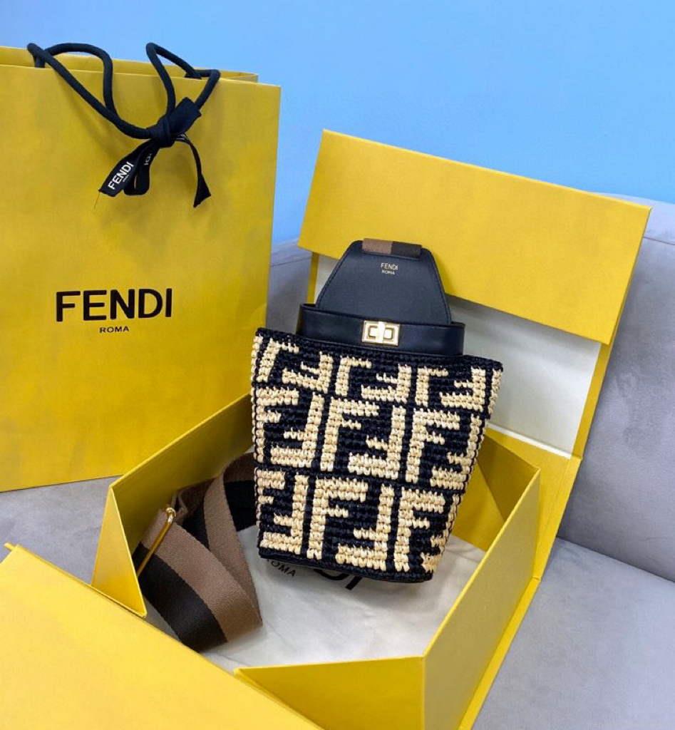 Fendi 8BZ047 Shoulder Fendi FF Raffia Guitar 8301 Bag
