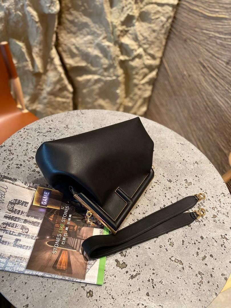 Fendi 8BP127 FENDI FIRST Medium Black leather bag