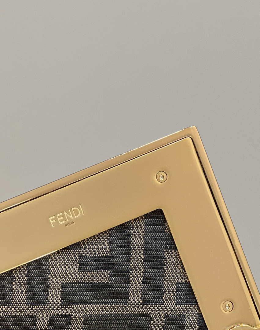 Fendi 8BP127 FENDI FIRST Medium Light Pink leather bag