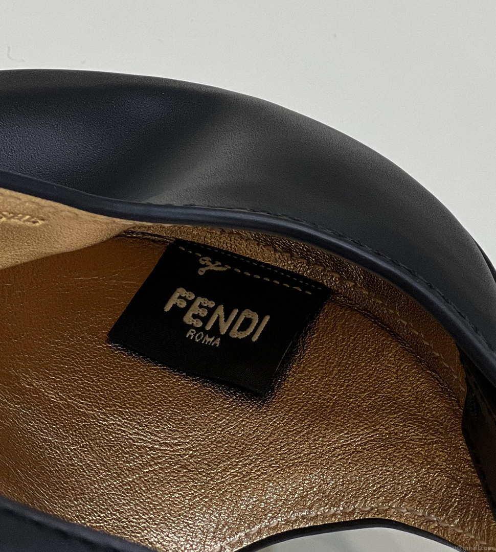 Fendi 8BS065 Fendi Cookie Black leather mini Croissant bag 8556