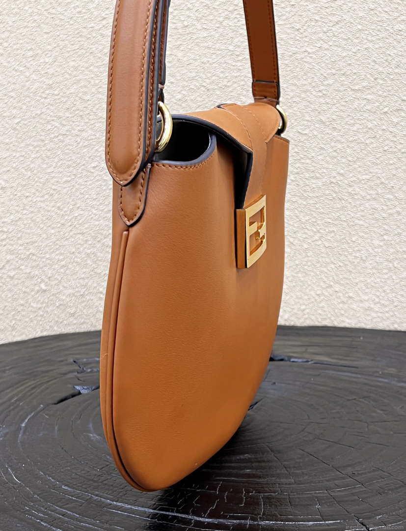 Fendi 8BS069 Fendi Brown Leather Croissant bag 8373