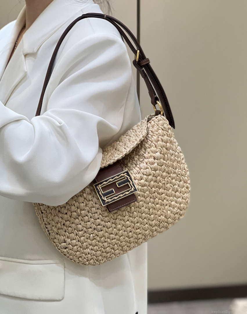 Fendi 8BS069 Fendi Beige raffia bag Croissant bag 8373