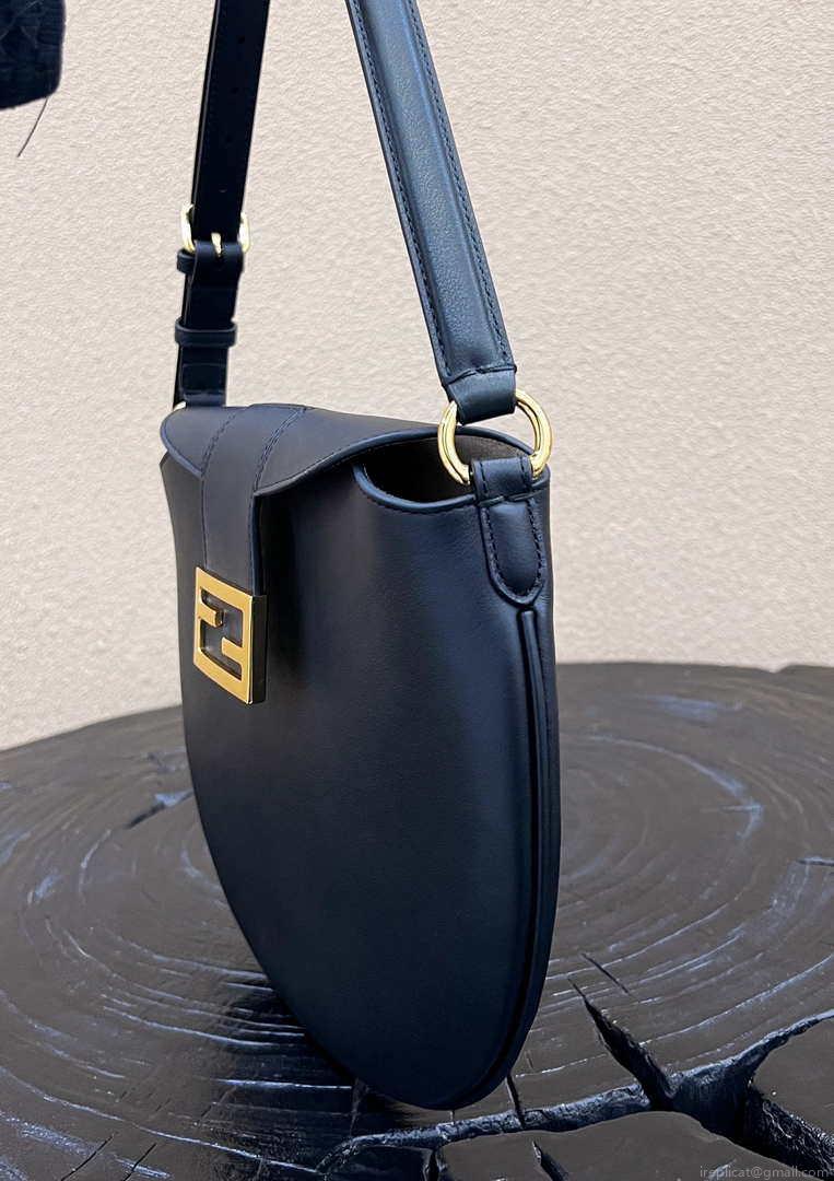 Fendi 8BS069 Fendi Black Leather Croissant bag 8373