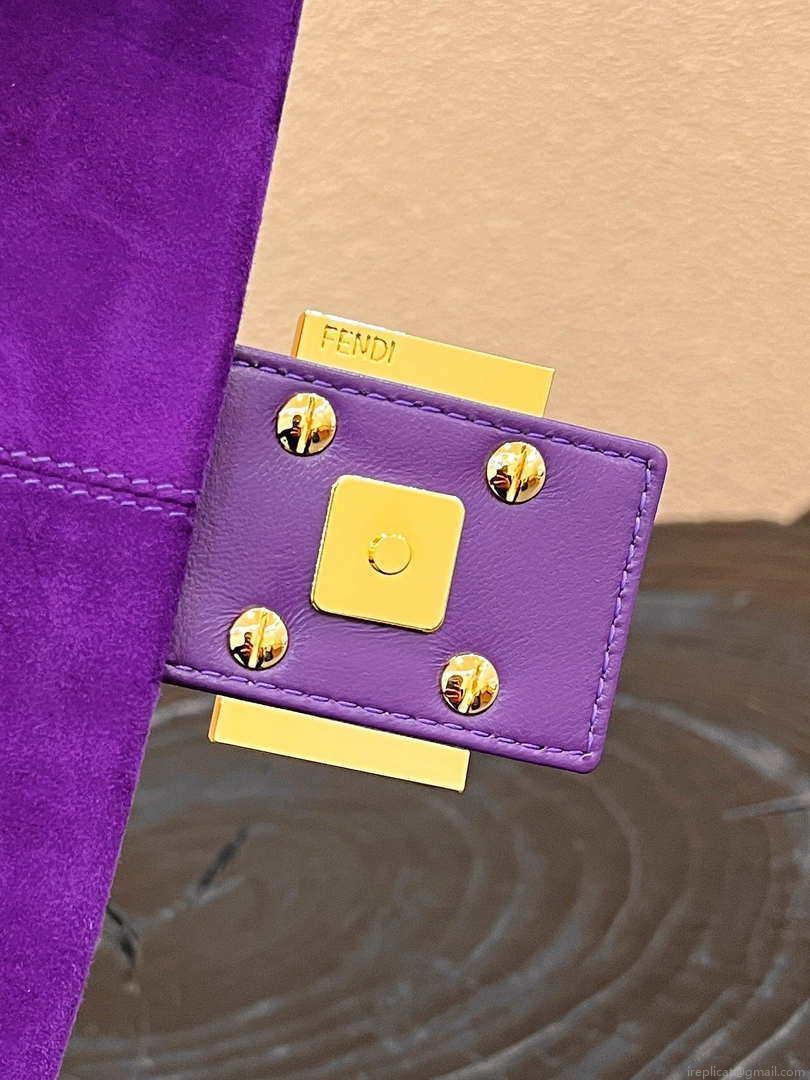 Fendi 8339 Baguette Middle Age Solid Color Series Underarm Bag Purple
