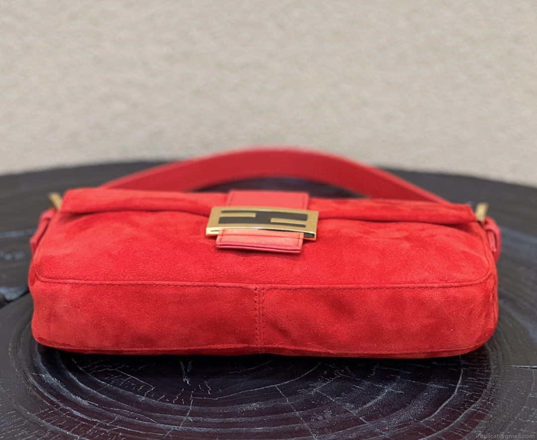 Fendi 8339 Baguette Middle Age Solid Color Series Underarm Bag Red