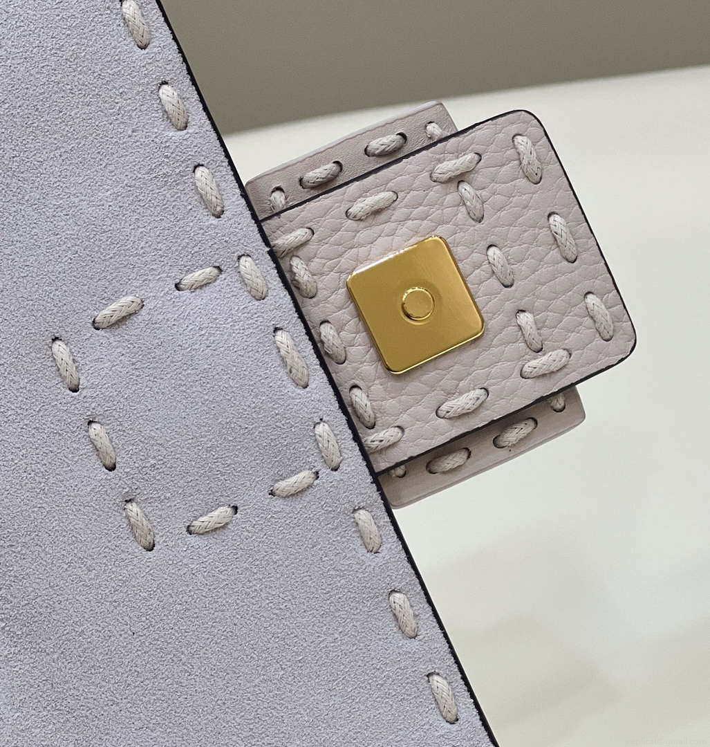 Fendi 8BR600 Baguette White full grain leather bag 8393