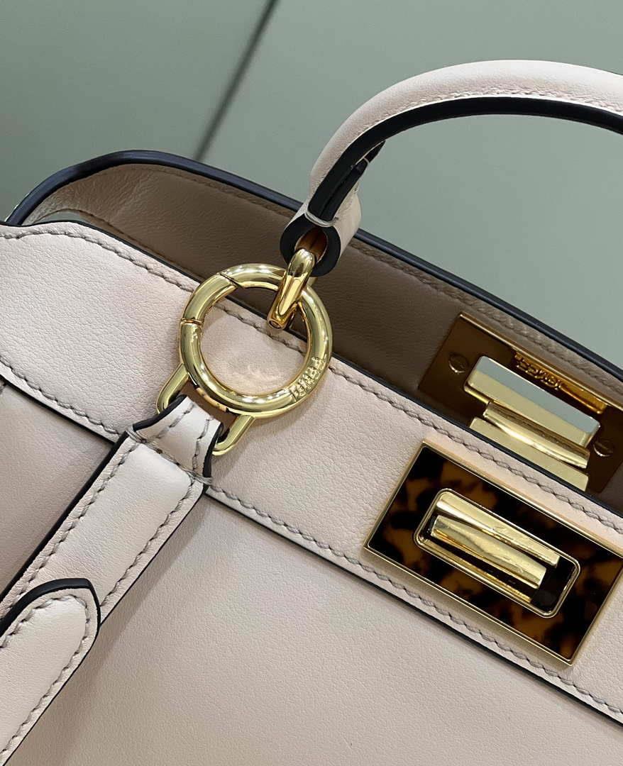 Fendi 8BN327 Peekaboo ISeeU Small Pink leather bag