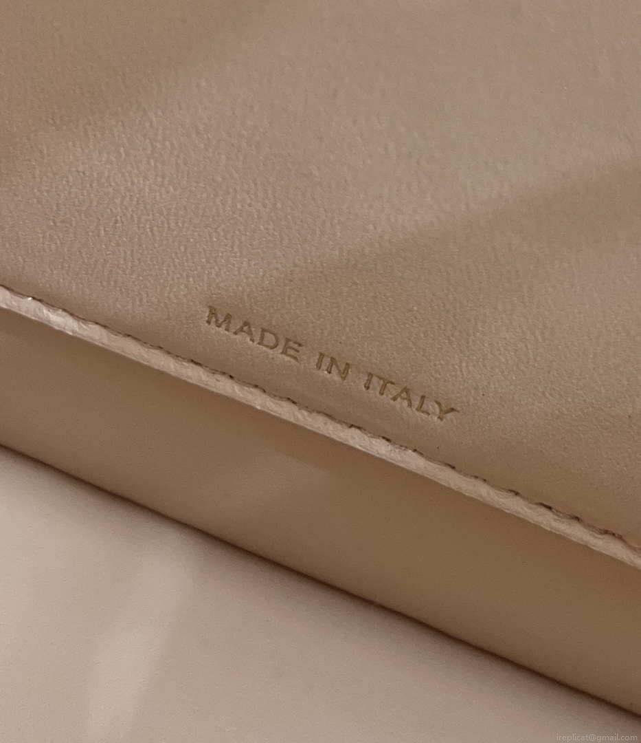 Fendi 8BN327 Peekaboo ISeeU Small Green leather bag