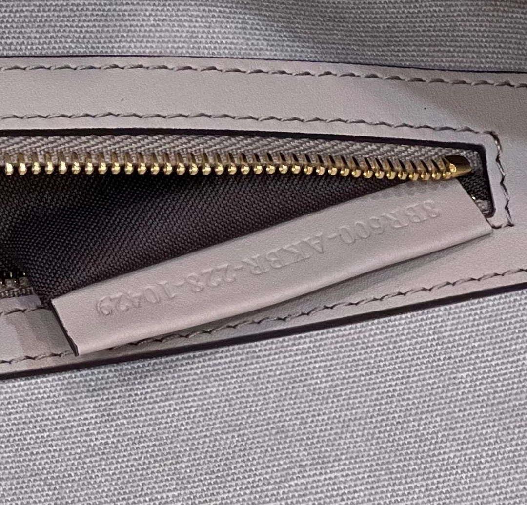 Fendi 8BR600 Baguette Medium bag with FF embroidery 0159AM Gray