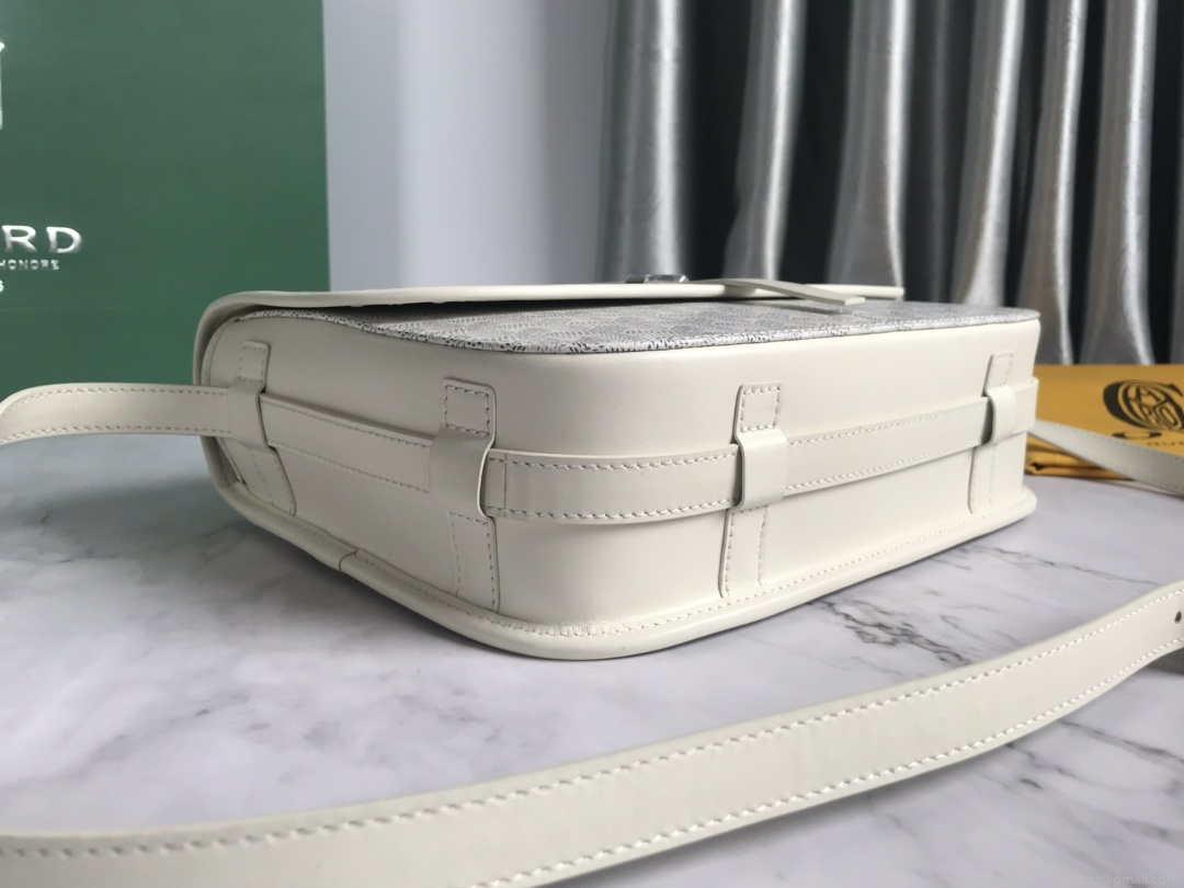 Goyard 2MMLTY01CL01P Belvedere MM Bag GY020183 White
