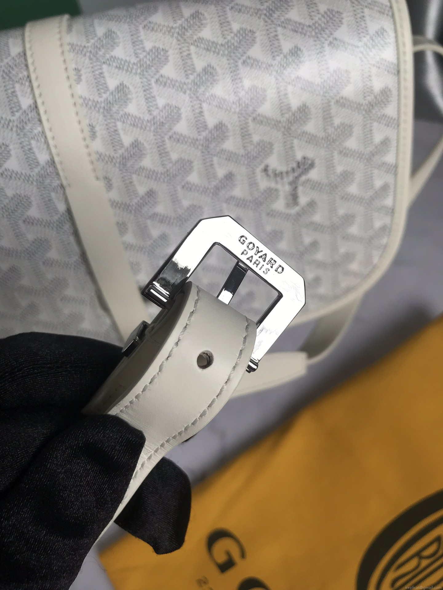 Goyard 2MMLTY01CL01P Belvedere MM Bag GY020183 White