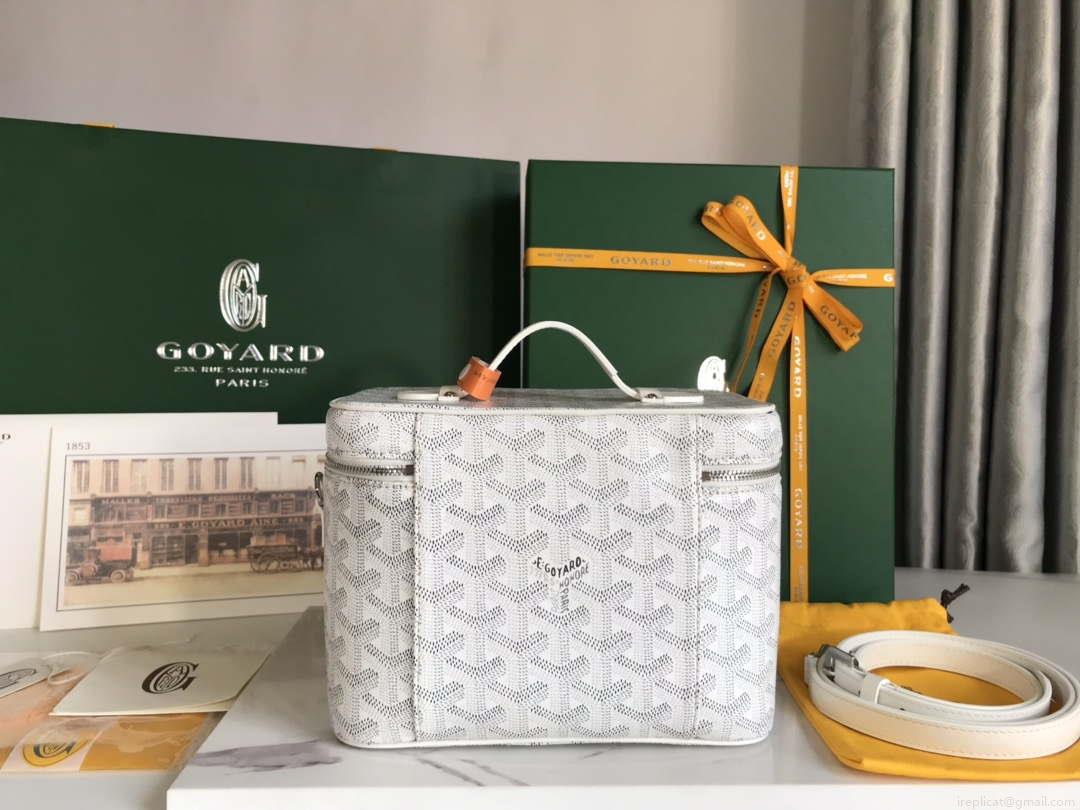 Goyard MUSEVAPMLTY01CL03P Muse Vanity Case PM Bag White